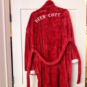 Beyoncé Been Cozy Fleece Robe limited edition